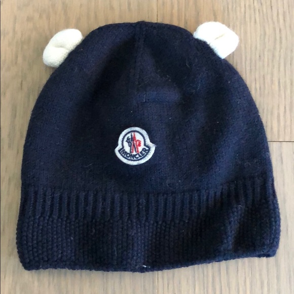 moncler baby hat